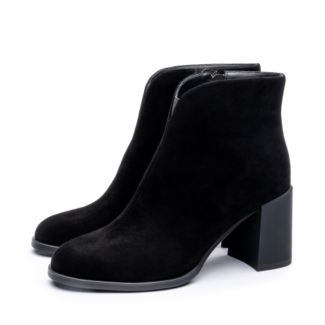 FW25 Grete 1.png