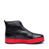 Heldur Black